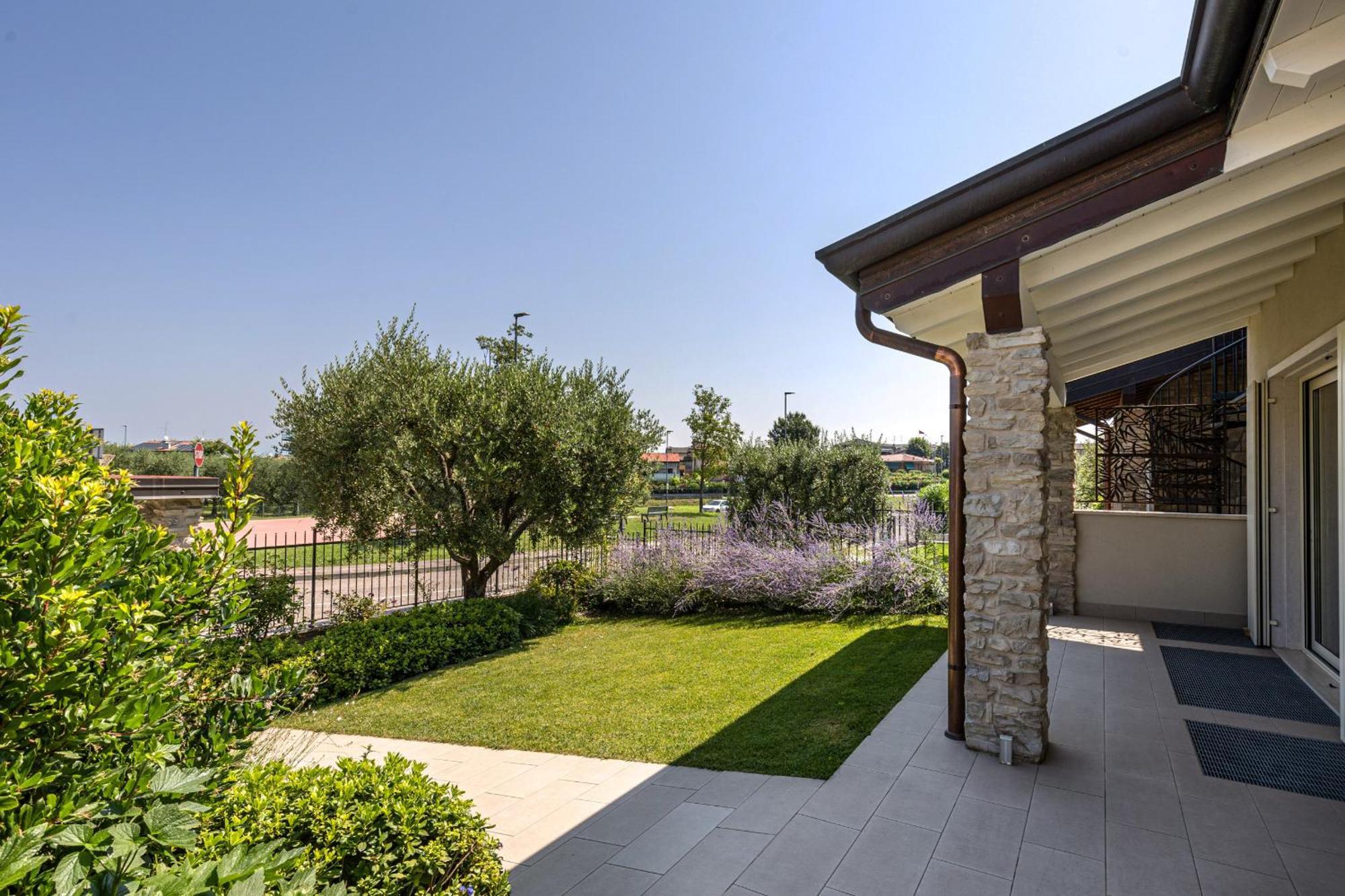 Villa Rita بسكييرا ديل غاردا المظهر الخارجي الصورة
